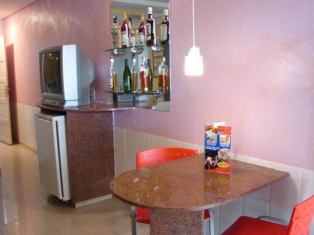 Tititi Motel (Adults Only) Olinda Exterior photo